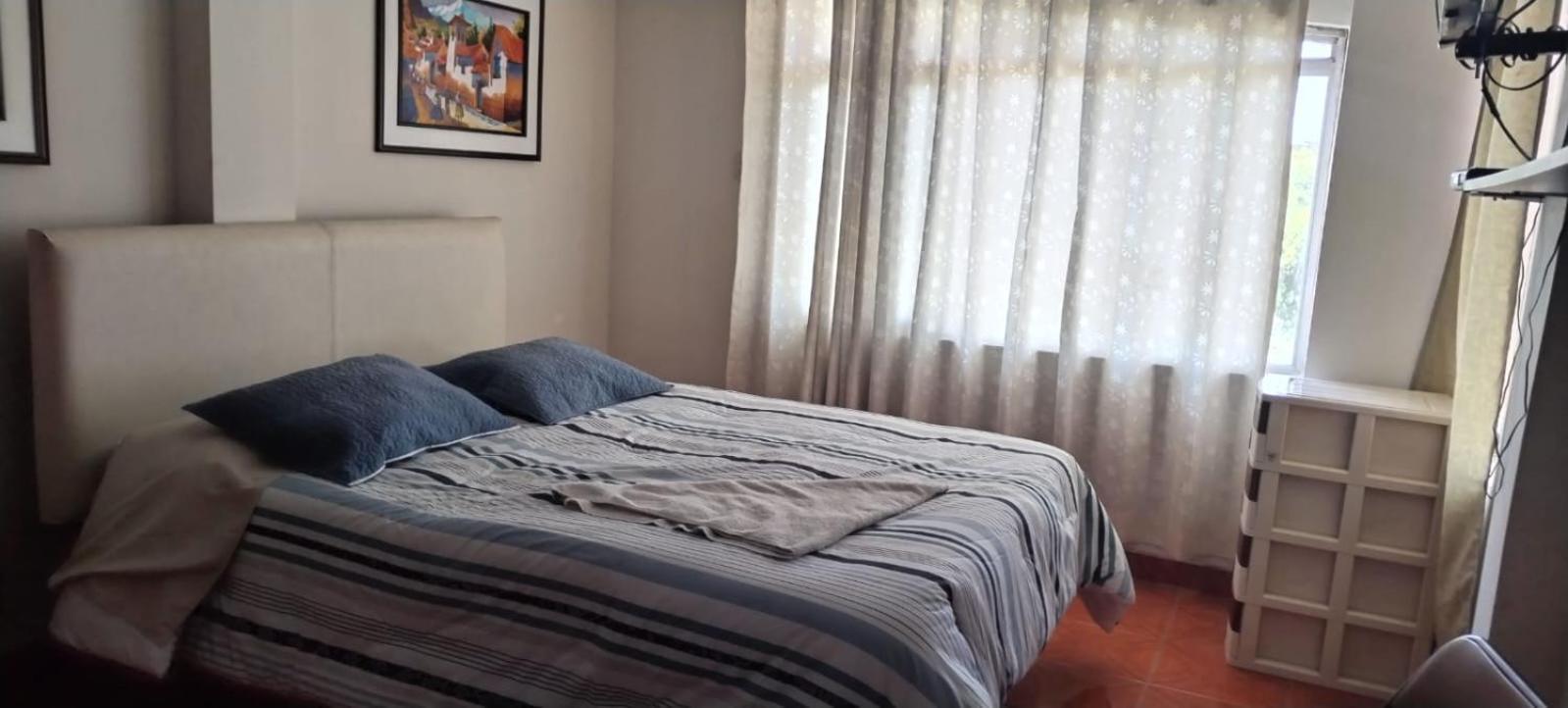 Hostal Turistico El Cajamarquez Ліма Екстер'єр фото