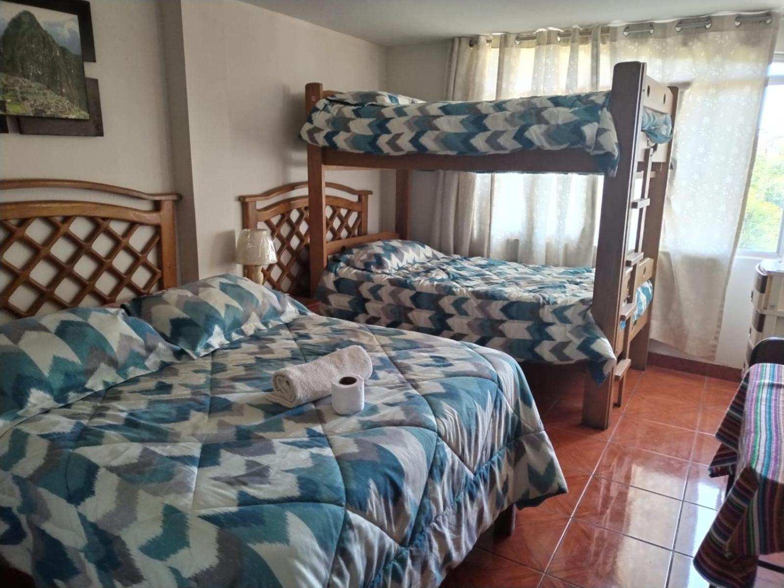 Hostal Turistico El Cajamarquez Ліма Екстер'єр фото