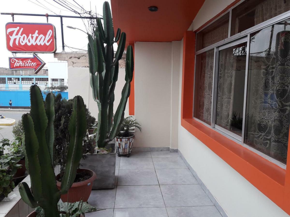 Hostal Turistico El Cajamarquez Ліма Екстер'єр фото